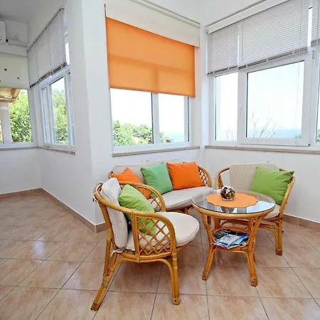 Mare With Sea View Apartamento