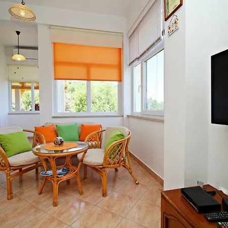 Mare With Sea View Apartment *